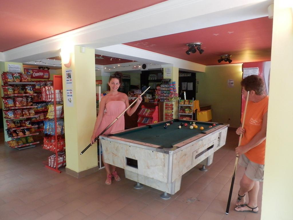 Olimpia Supersnab Hotel バルチク エクステリア 写真