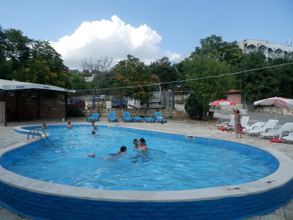 Olimpia Supersnab Hotel バルチク エクステリア 写真