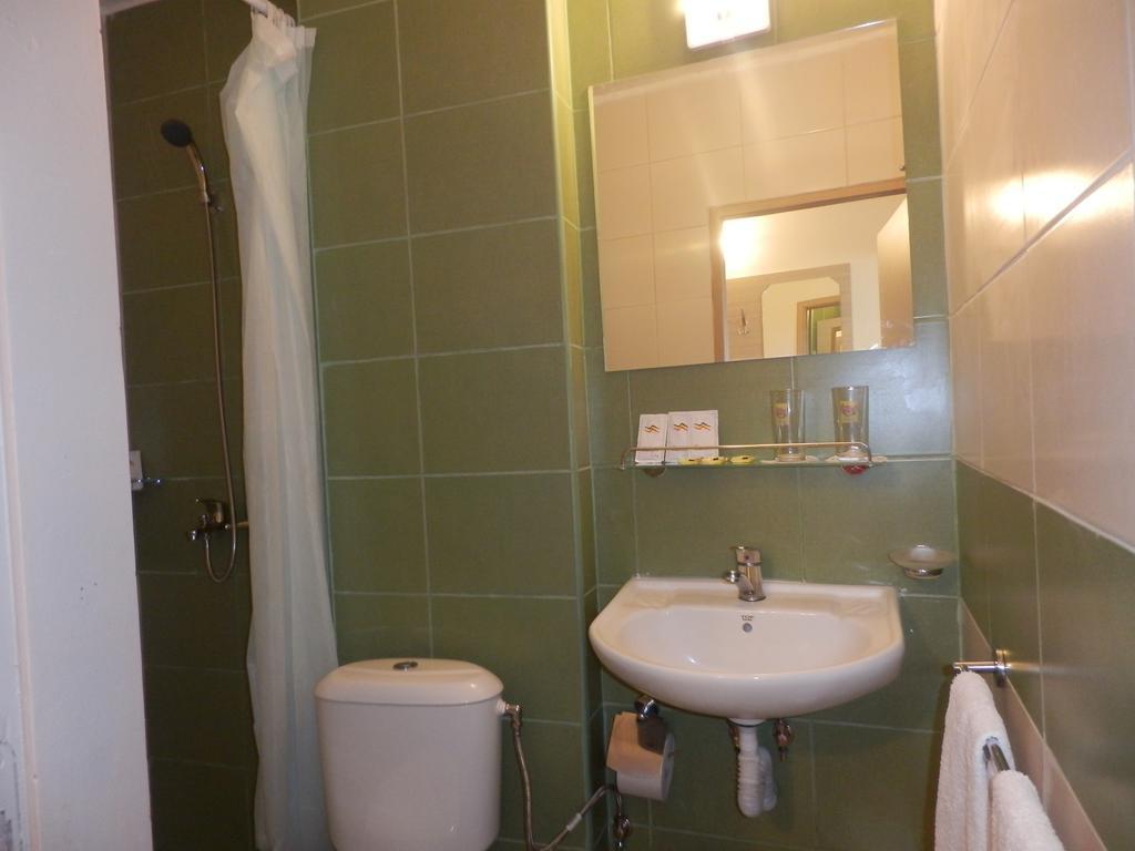 Olimpia Supersnab Hotel バルチク エクステリア 写真